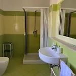 Rosanna Villa *